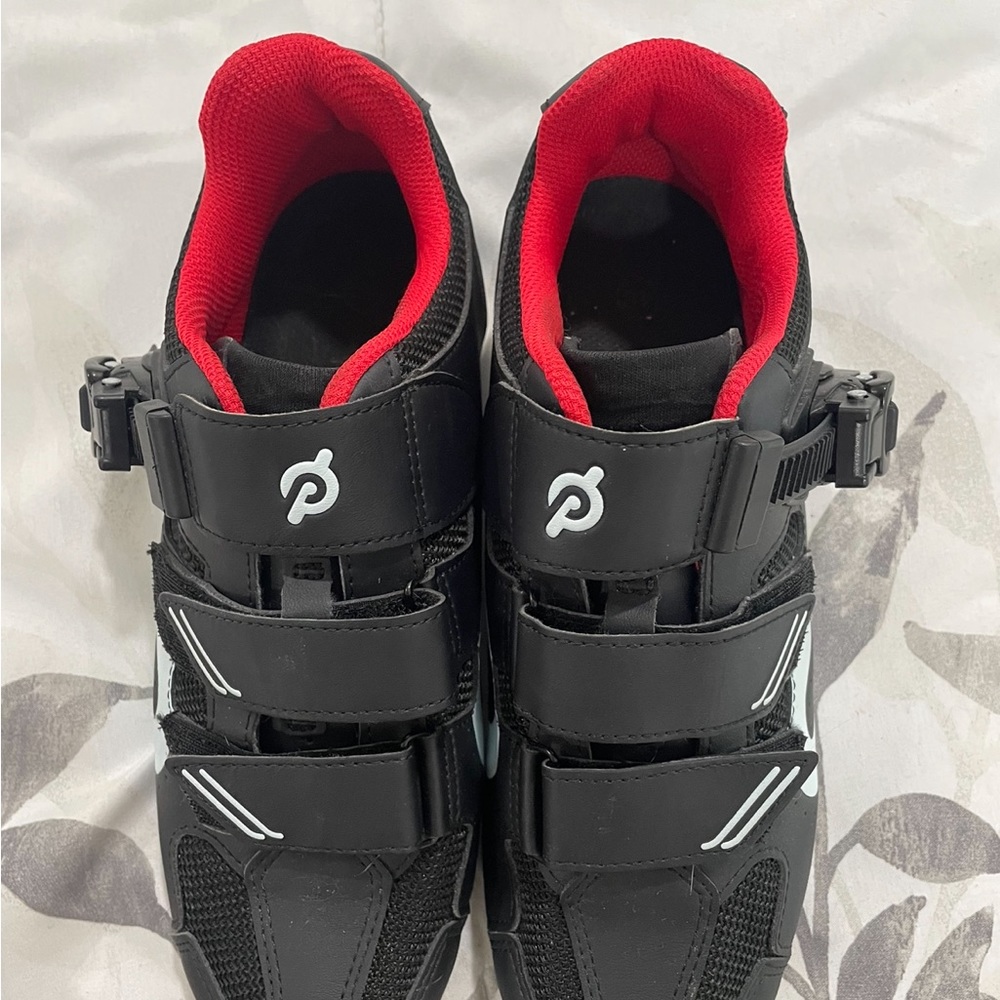 Peloton bike shoes, size 40
